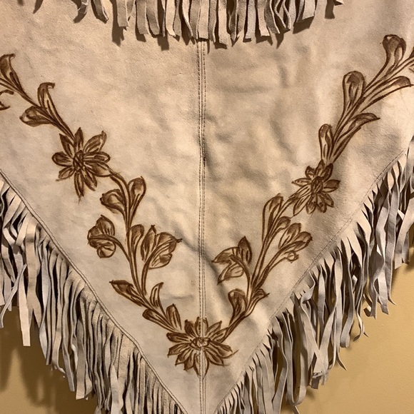 Leather Fringe Poncho with floral detail - Picture 3 of 3